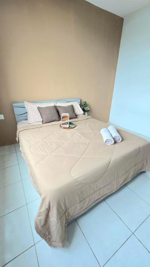 Ike Village Homestay Near With Uitm Kota Samarahan Exterior photo